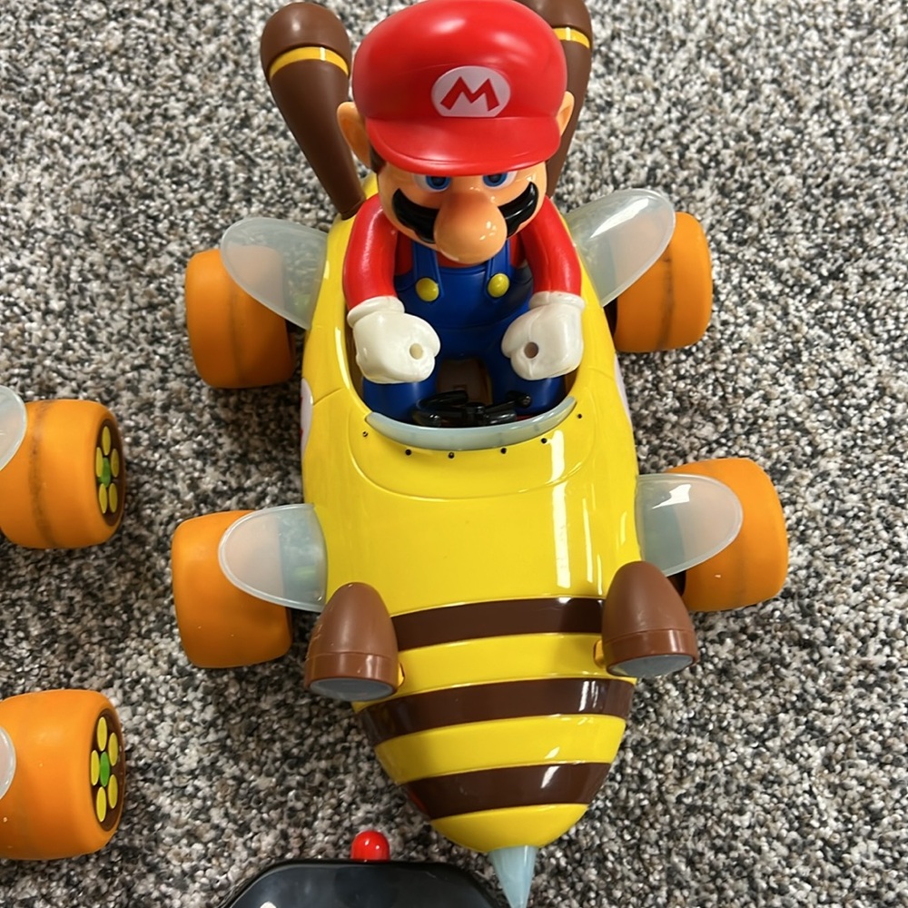 Mario kart - Picture 3 of 3